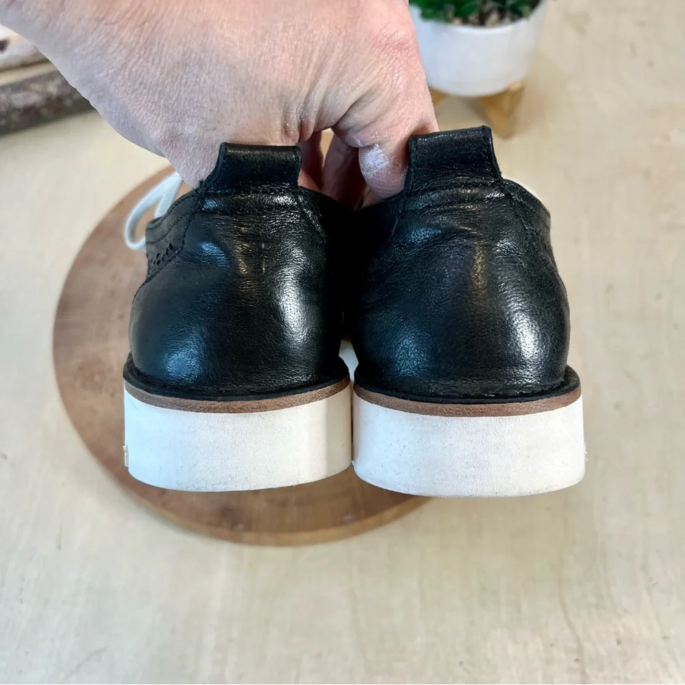 Trask | Lena Perforated Leather Sneakers Size 38/7.5 - Picture 15 of 16
